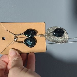 Pacific Pearls necklace and earrings set